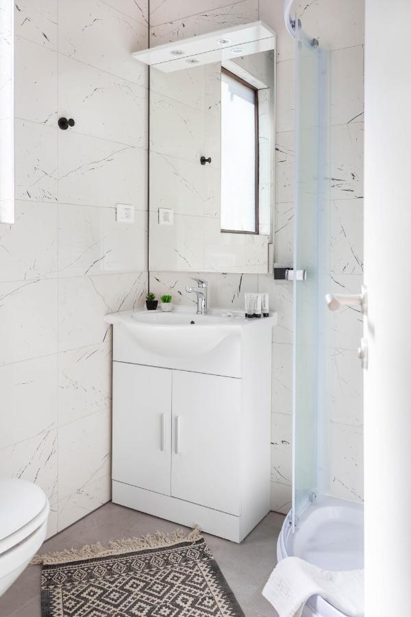 Design Sunny 2Bdr Apartment Near The City Center Zagreb Exterior foto